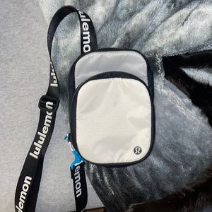 Lulu belt/crossbody bag NWOT
